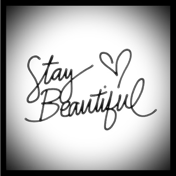 Rare PINK✨Victoria’s Secret Limited Edition fresh & clean Metal Collectors Box - Picture 12 of 12